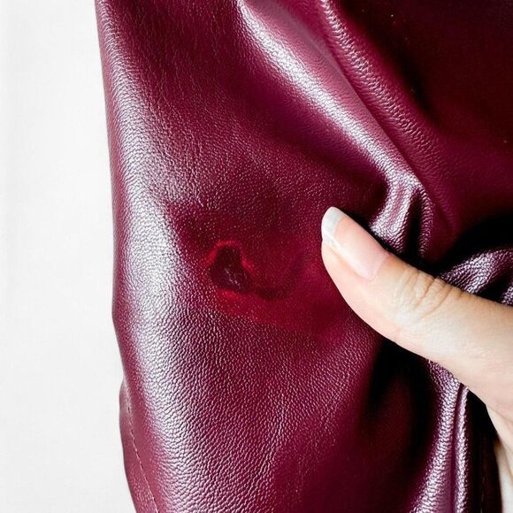 Missguided Burgundy Red Faux Leather Belted Knee Length A-Line Skirt Size 0/XS - Picture 7 of 8